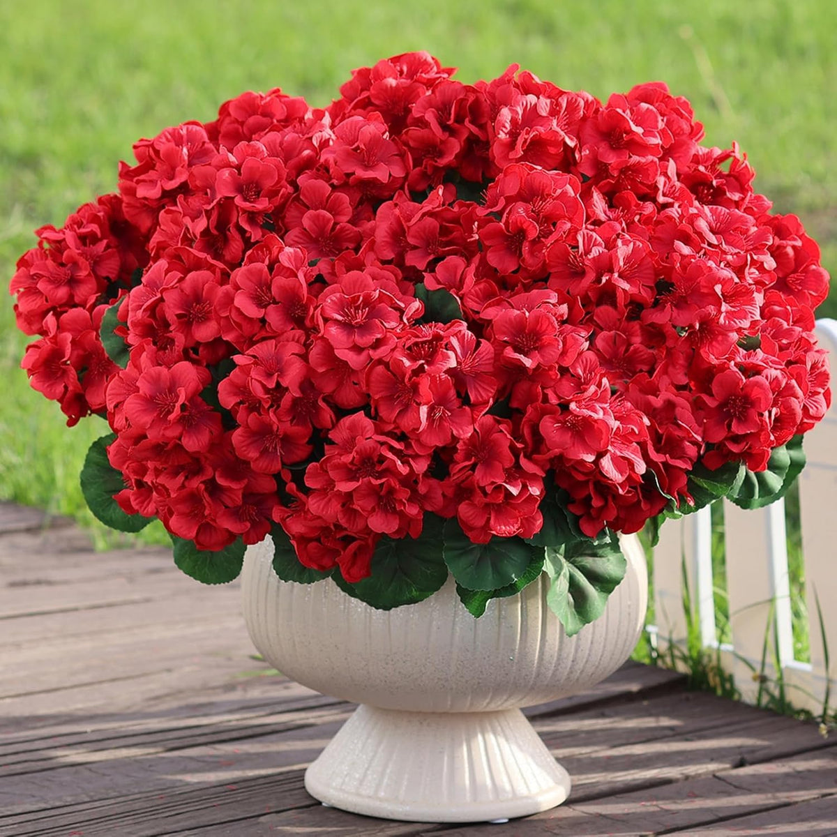 8 Bundles18" Artificial Geranium Flowers for Outdoor Spring Summer Decoration, Fake Silk Geranium Faux Plants UV Resistant for Front Door Planter Outside Home Garden Balcony Yard Porch Decor (Red)
