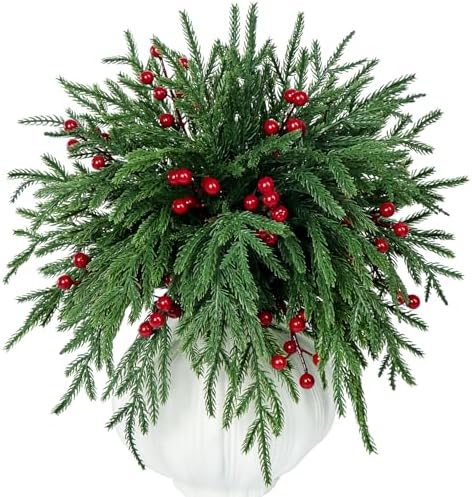 Lifelike Red Berry Wreath Decoration Holiday Decor Arrangement