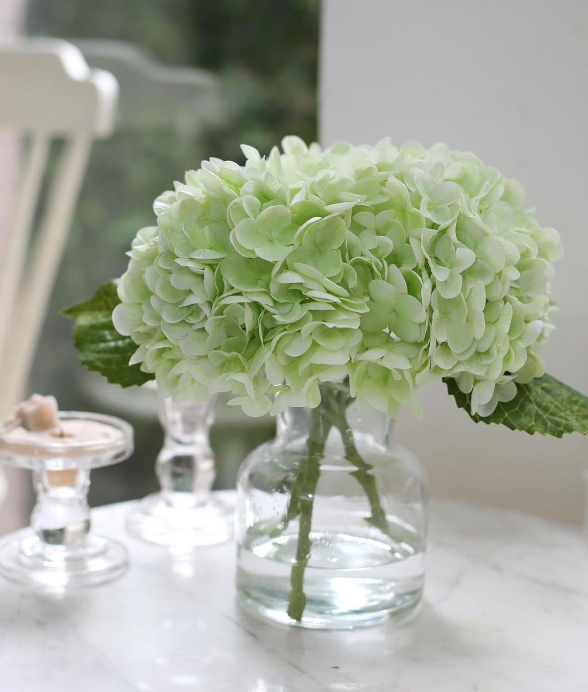 Real Touch Artificial Flowers Whith White Hydrangea in Vase for Home Decoration, Fake Flowers Centerpieces for Tables, Lifelike Fake Hydrangea in Vase for Bathroom, Office and Water Bar