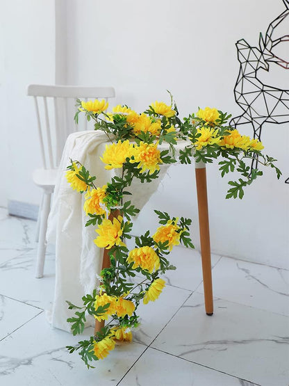 170cm Yellow Artificial Daisy Chrysanthemum Flowers Wall Hanging Vines String Garland Wreath for Outdoor Home Garden Decoration (Yellow)