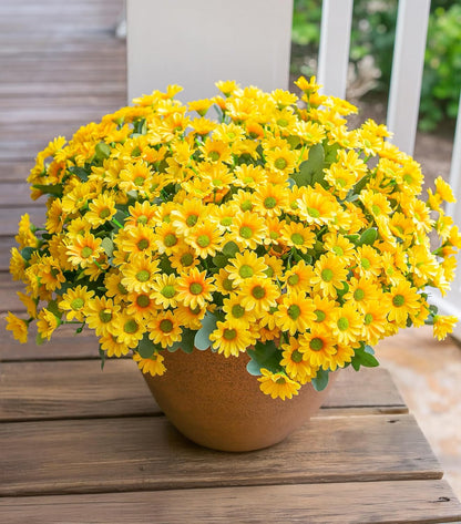 Daisy Artificial Flowers for Outdoors Decoration, 6 Bundles Fake Plants Flowers Bouquet Faux Flowers for Outdoor Planter Look Real UV Resistant Silk Flowers for Outside Front Door Porch Patio, Yellow