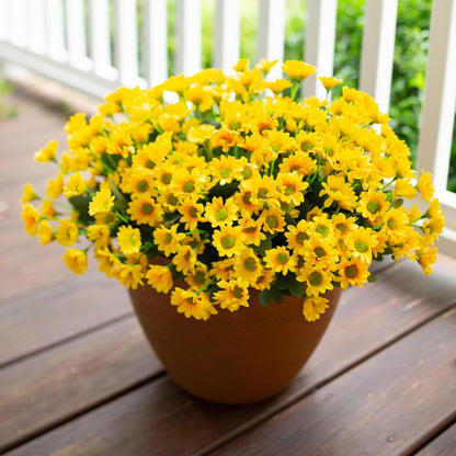 Daisy Artificial Flowers for Outdoors Decoration, 6 Bundles Fake Plants Flowers Bouquet Faux Flowers for Outdoor Planter Look Real UV Resistant Silk Flowers for Outside Front Door Porch Patio, Yellow