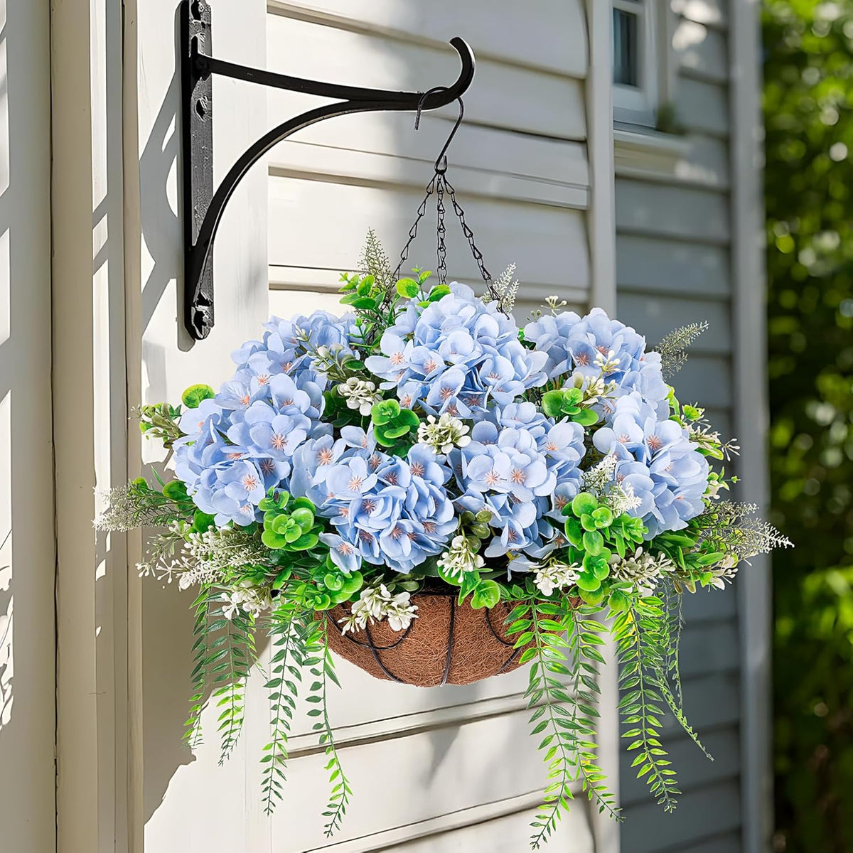 Artificial Hanging Hydrangea Flowers with Basket for Outdoor Spring Decoration, Fake Silk Hydrangea Flower Outdoor Indoor Arrangements, Fake Hanging Plants for Balcony Garden Yard Decor(Blue)