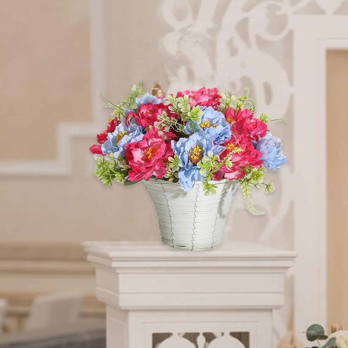 Artificial Flower Hanging Basket, Artificial Hanging Baskets with Flowers, Fake Flowers in Hanging Basket, Fake Hanging Plants for Outdoor Decor, Faux Flowers for Outdoor Patio Garden(1PCS-red blue)